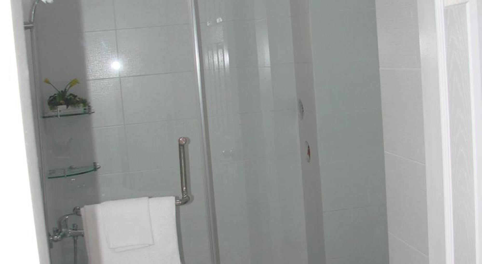 Cat Huy Hotel Ho Şi Min Dış mekan fotoğraf